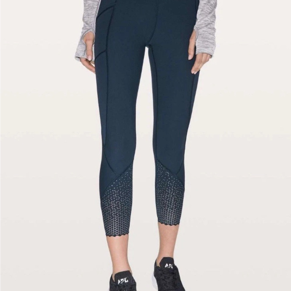 Lululemon Athletica True Navy Tightest Stuff Tights Leggings Sz 4